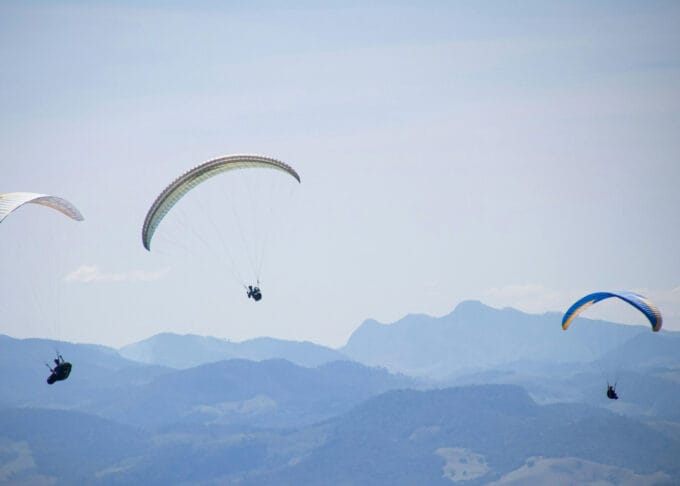 paragliding in medellin 2
